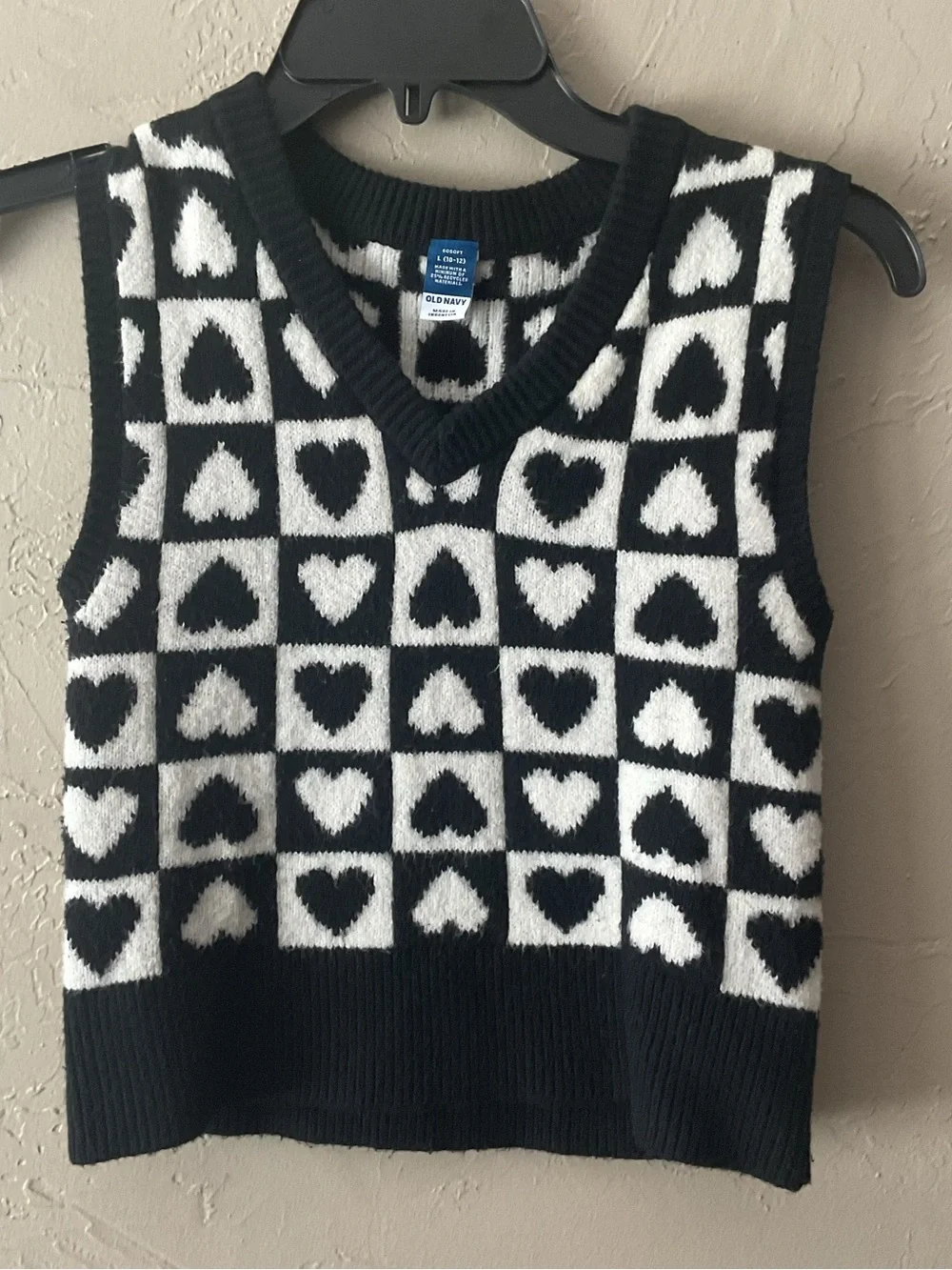 Old Navy Black and White Heart Check Sweater Vest